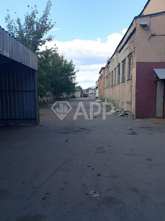 Склад 400 м2 с удобными подъездными путями фото