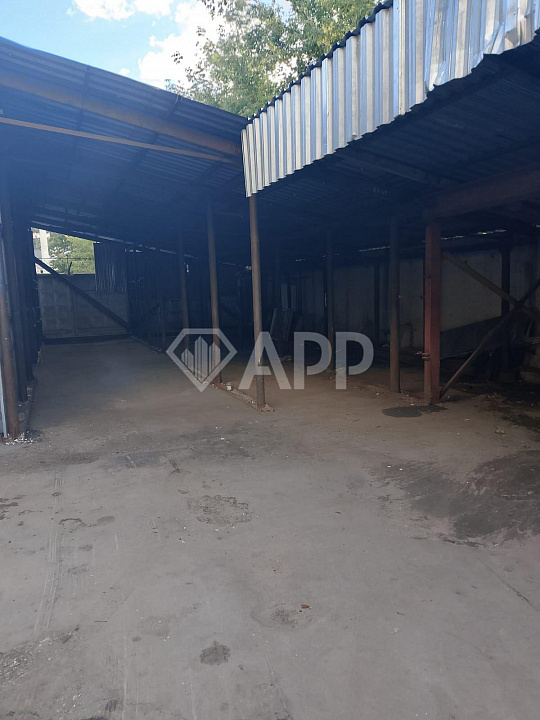 Склад 400 м2 с удобными подъездными путями фото