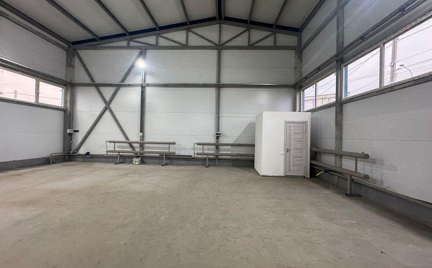 Теплый склад,300м2 фото