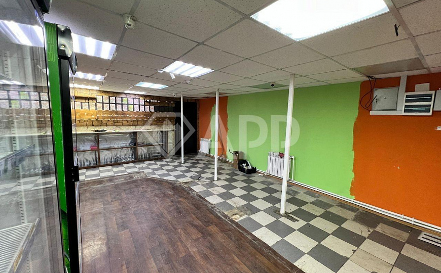 Высокий трафик/1 линия/Остановка, 46 м² фото