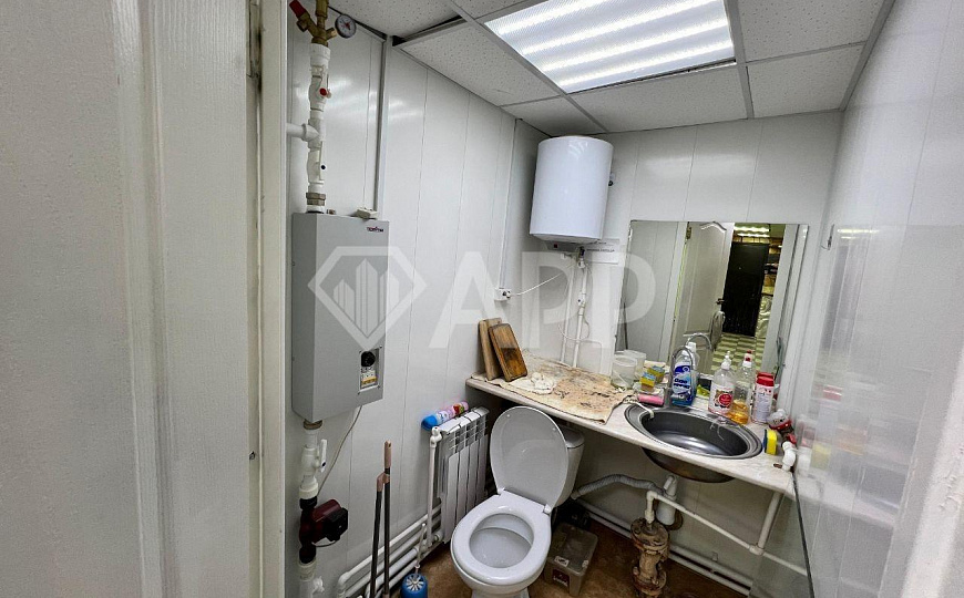 Высокий трафик/1 линия/Остановка, 46 м² фото