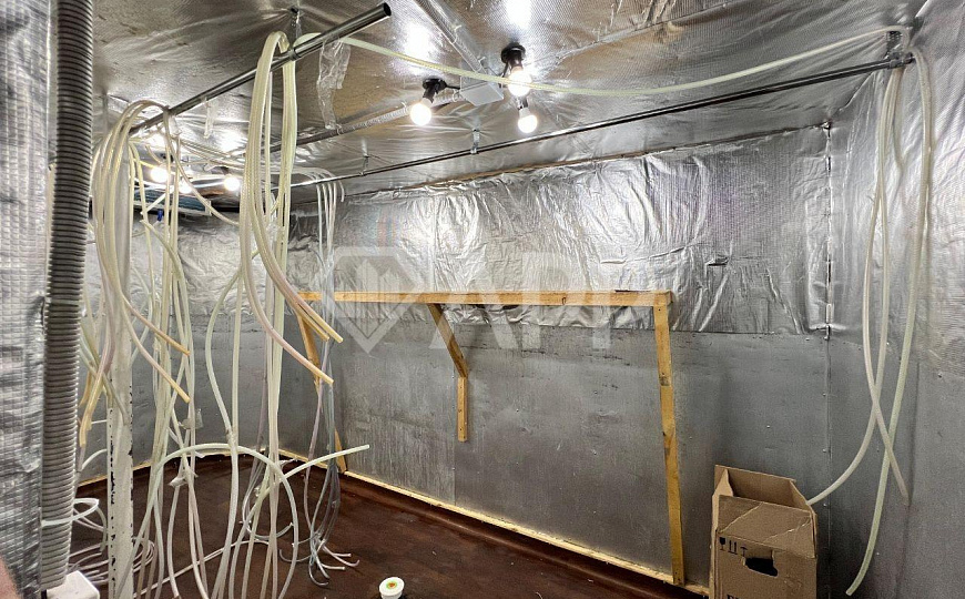 Высокий трафик/1 линия/Остановка, 46 м² фото