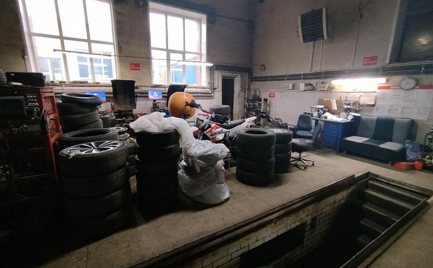 Сдаётся магазин-склад-автомастерская, 350кв.м фото