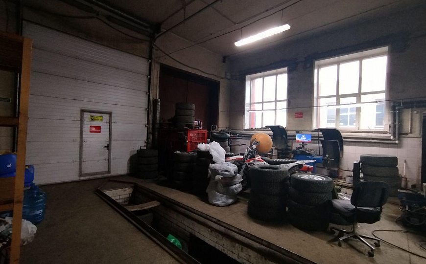 Сдаётся магазин-склад-автомастерская, 350кв.м фото