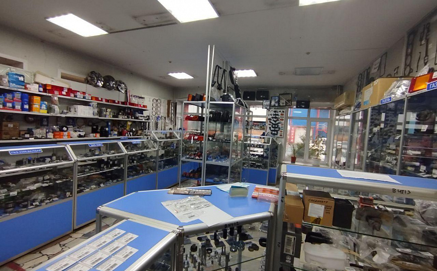 Сдаётся магазин-склад-автомастерская, 350кв.м фото