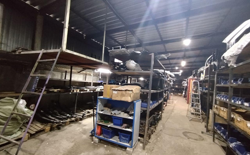 Сдаётся магазин-склад-автомастерская, 350кв.м фото