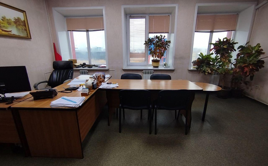 Сдаётся магазин-склад-автомастерская, 350кв.м фото