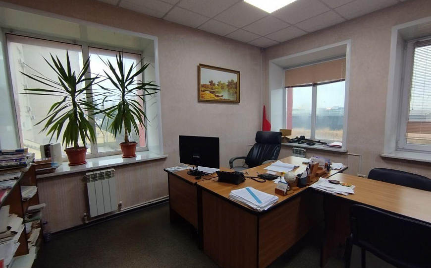 Сдаётся магазин-склад-автомастерская, 350кв.м фото