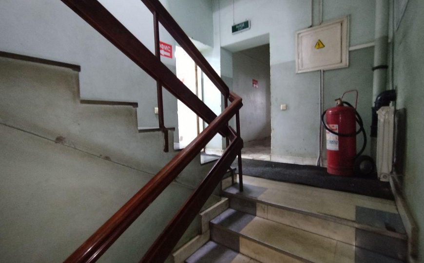 Сдаётся магазин-склад-автомастерская, 350кв.м фото