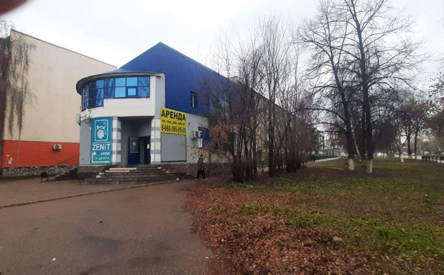 Отдельно стоящее здание фото