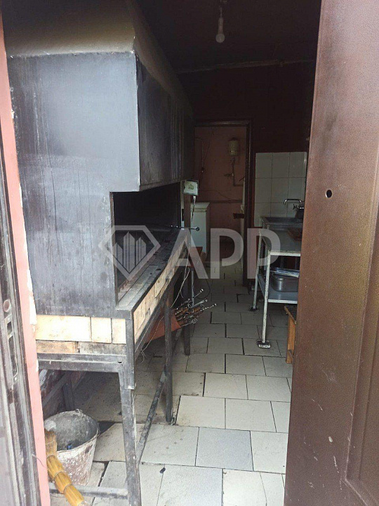 Продаю отдельно стоящее здание, 170 м² фото