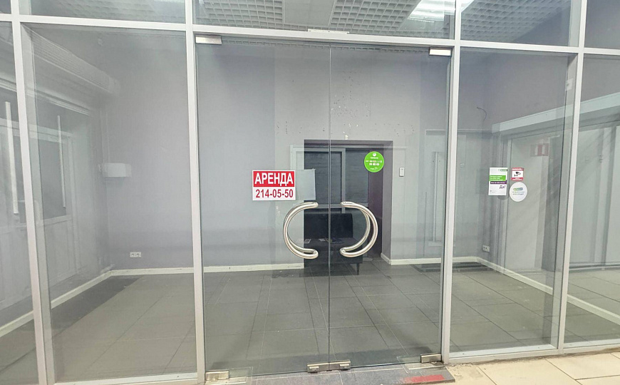 Помещение 120 м2 в ТЦ Мягкофф первая линия фото