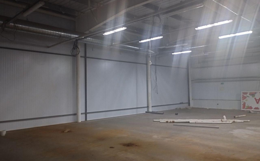 Торговая площадь на рынке 770 м2 фото