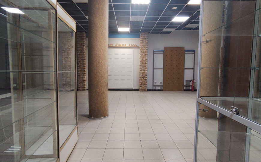 Магазин, офис, услуги от 112 м2 фото