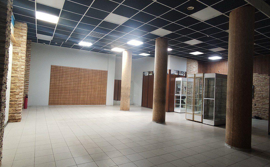 Магазин, офис, услуги от 112 м2 фото