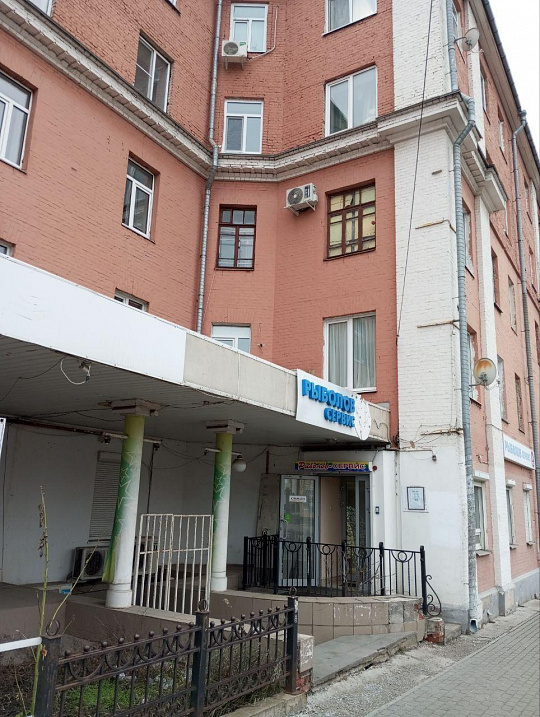 Помещение с арендаторами фото