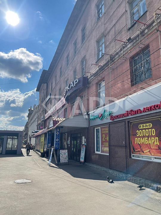 1 линия/Напротив остановки/Высокий трафик  фото