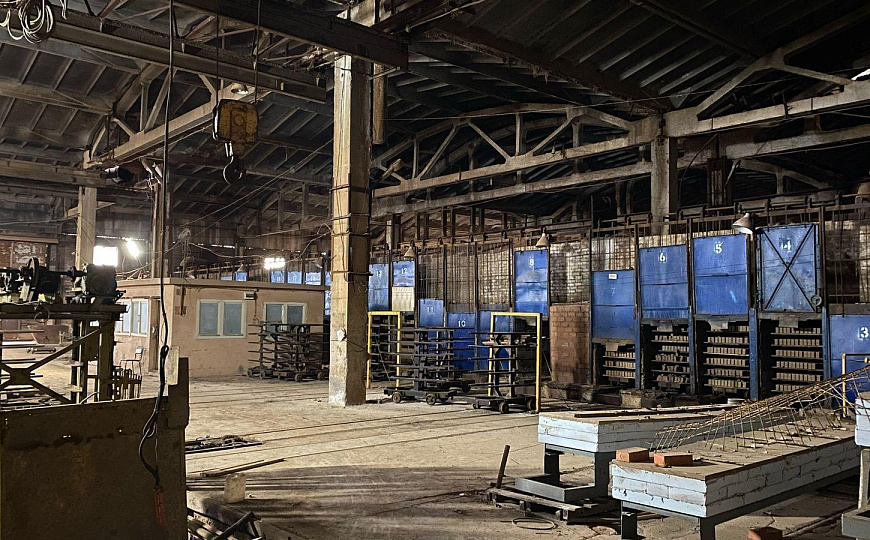 Продам ЗУ 9 Га с пром. строениями, 31 000 м² фото