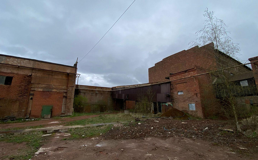 Продам ЗУ 9 Га с пром. строениями, 31 000 м² фото