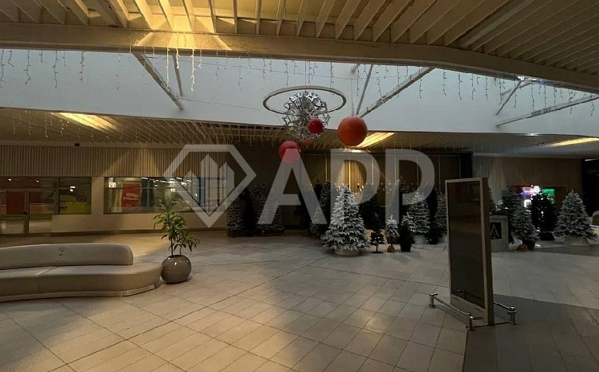 Сдаю помещение в Меге фото