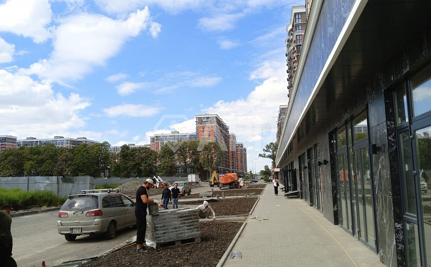 Продаю 1 этаж 1 линия фасадное, 99,4 м² фото
