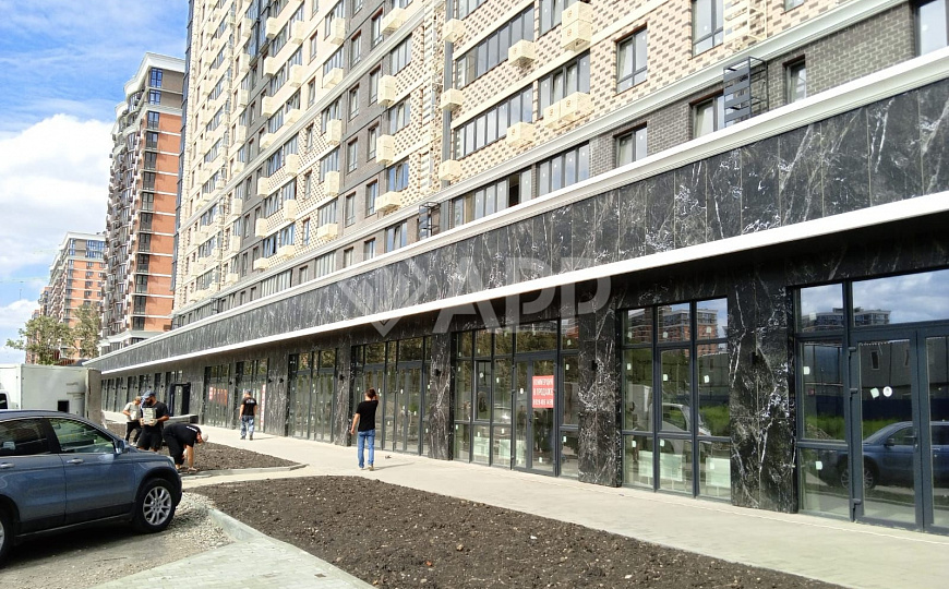 Продаю 1 этаж 1 линия фасадное, 99,4 м² фото