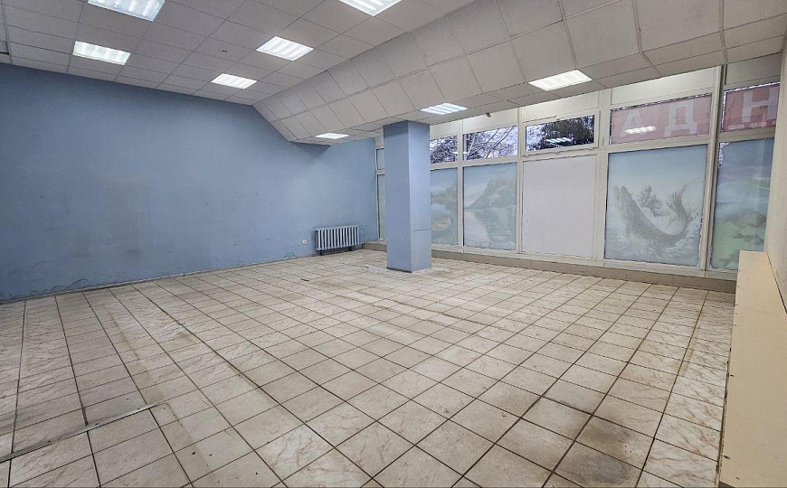 Сдам торговое помещение, 89,7 м² фото