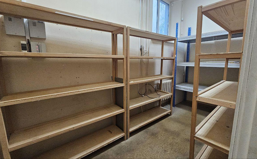 Сдам торговое помещение, 89,7 м² фото