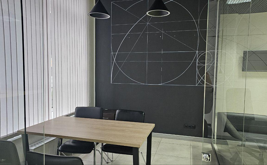 Сдам офисное помещение, 114 м² фото