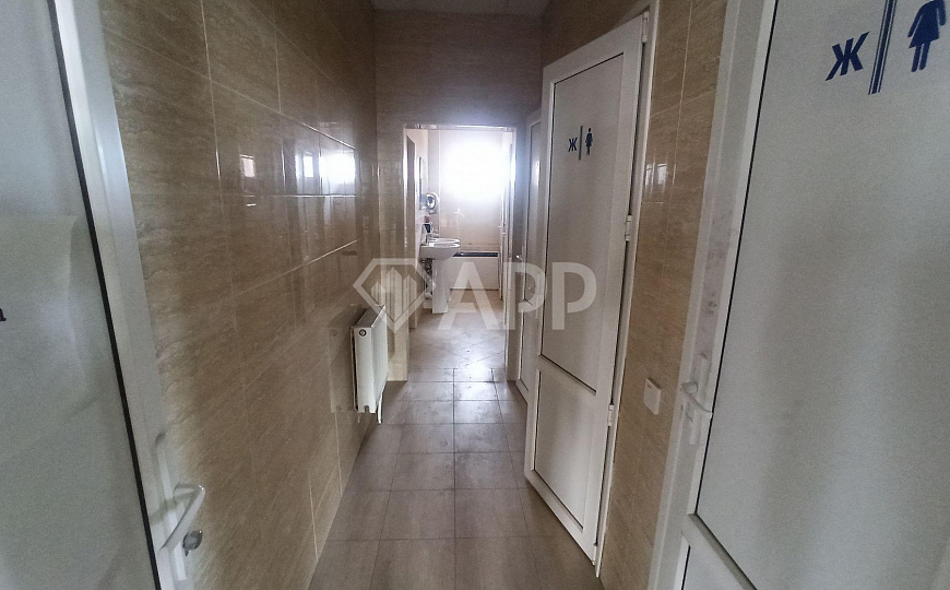 Сдам торгово/офисное помещение свободной планировки, 435 м² фото