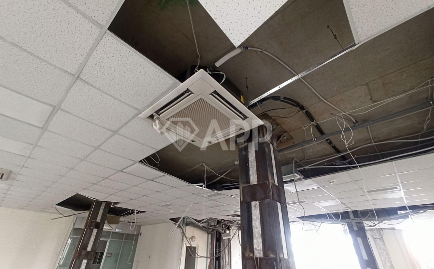 Сдам торгово/офисное помещение свободной планировки, 435 м² фото