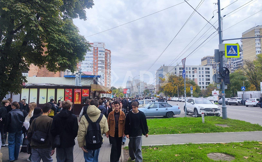 Сдаю 1 этаж 1 линия, 40 м² с ремонтом трафик фото