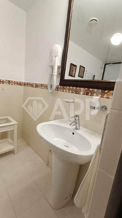 Помещения  700м2  с парковкой в центре фото