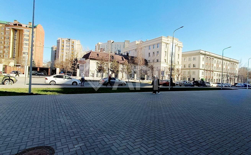 Помещения  700м2  с парковкой в центре фото