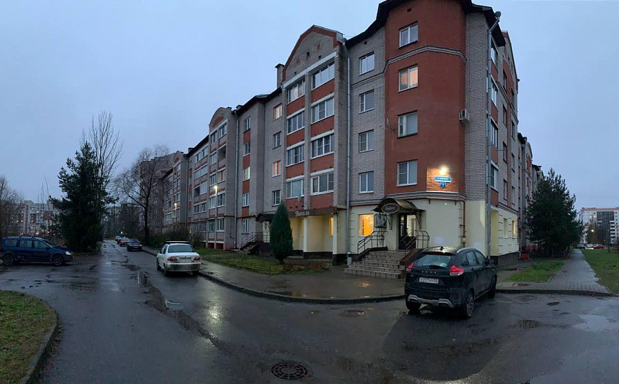 Продаётся торговое помещение, 217,3 м² фото