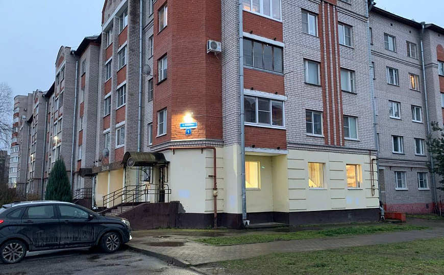 Продаётся торговое помещение, 217,3 м² фото