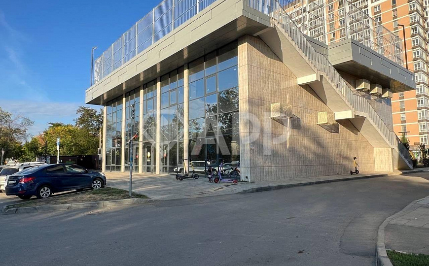 Сдаю отдельно стоящее здание с ремонтом, 400 м² фото