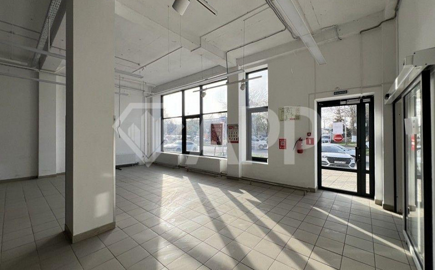 Сдаю отдельно стоящее здание с ремонтом, 400 м² фото