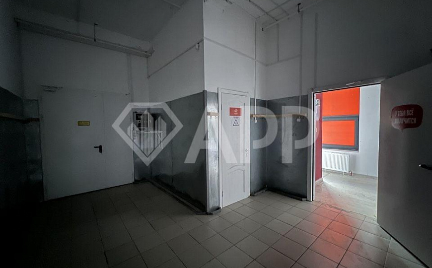 Сдаю отдельно стоящее здание с ремонтом, 400 м² фото