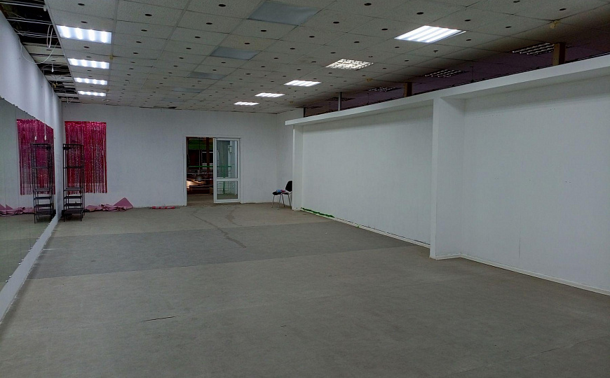Помещение под танцзал в центре 90 м² фото