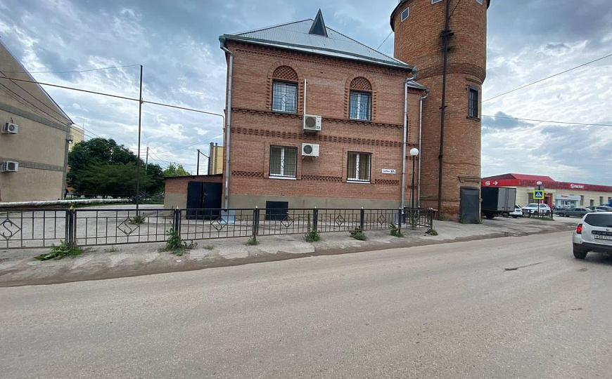 Теплый склад в центре Красного Яра, 95 м²  фото