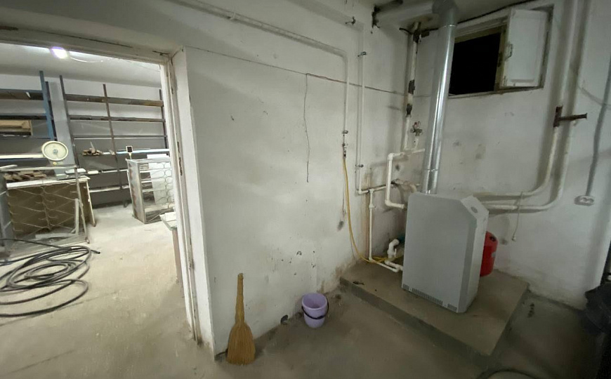 Теплый склад в центре Красного Яра, 95 м²  фото