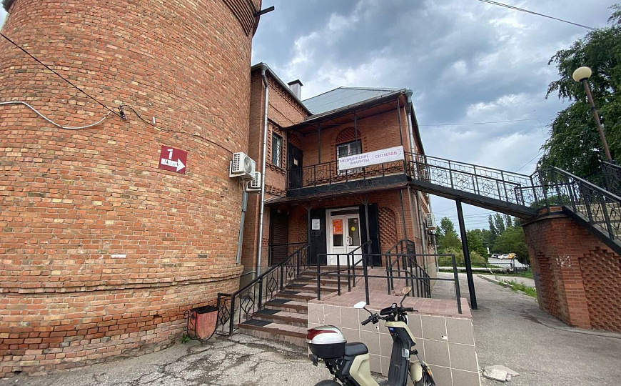 Офисное помещение в центре Красного Яра 57 м²  фото