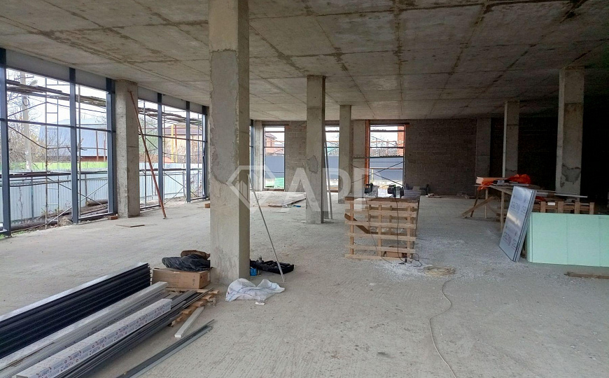 Сдам отдельно стоящее здание, 880 м² фото