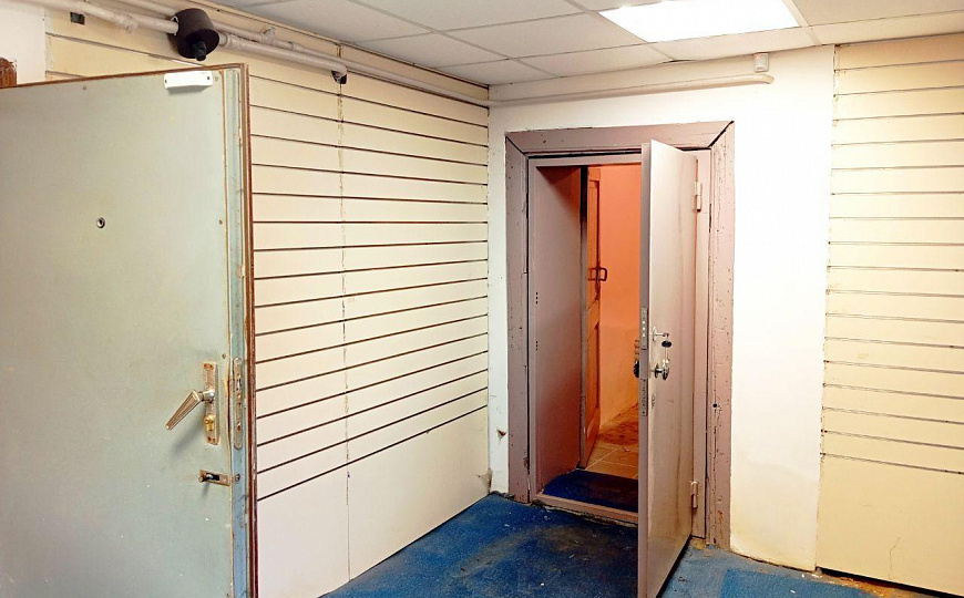 Центр, 103 м² . На трафике. фото