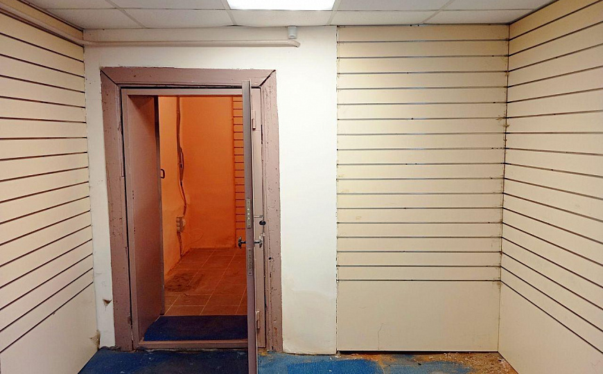 Центр, 103 м² . На трафике. фото