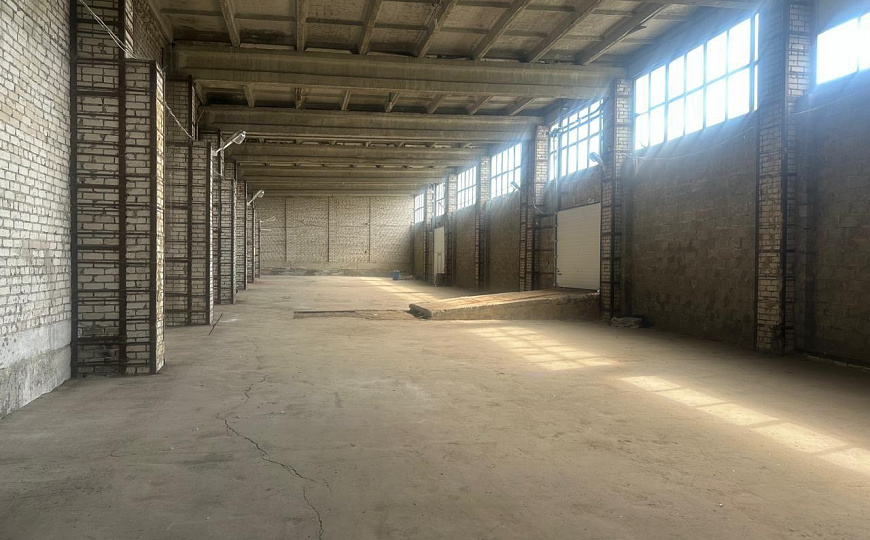 Производственно-складское помещение 550 м² фото
