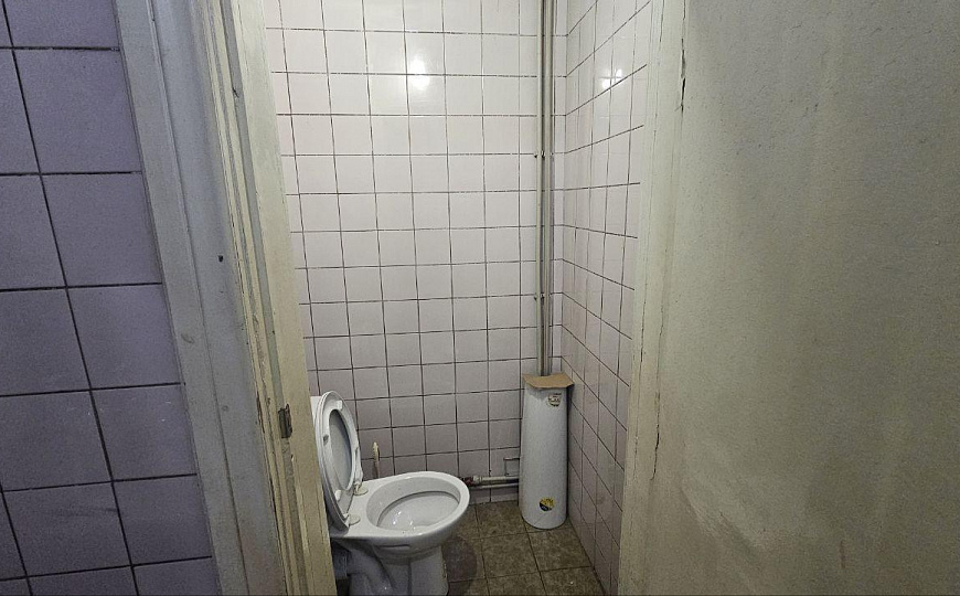 Сдам торговое помещение, 70-100 м² фото