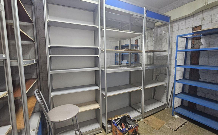 Сдам торговое помещение, 70-100 м² фото