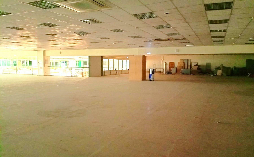 Торговое помещение 1600 м2 фото